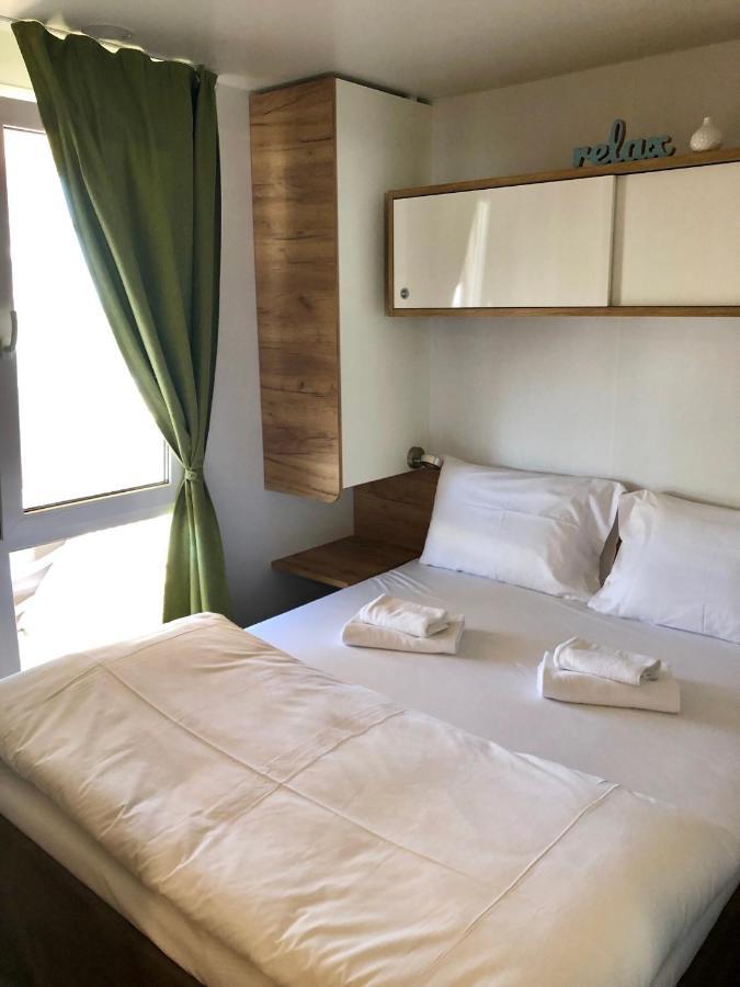 Premium Mobile Homes Istria - Camping Lanterna Porec - Luxury Mobilhome ภายนอก รูปภาพ
