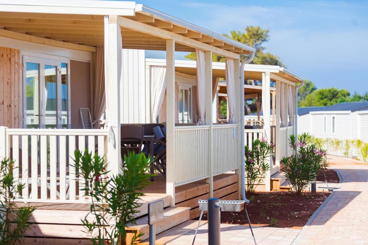 Premium Mobile Homes Istria - Camping Lanterna Porec - Luxury Mobilhome ภายนอก รูปภาพ