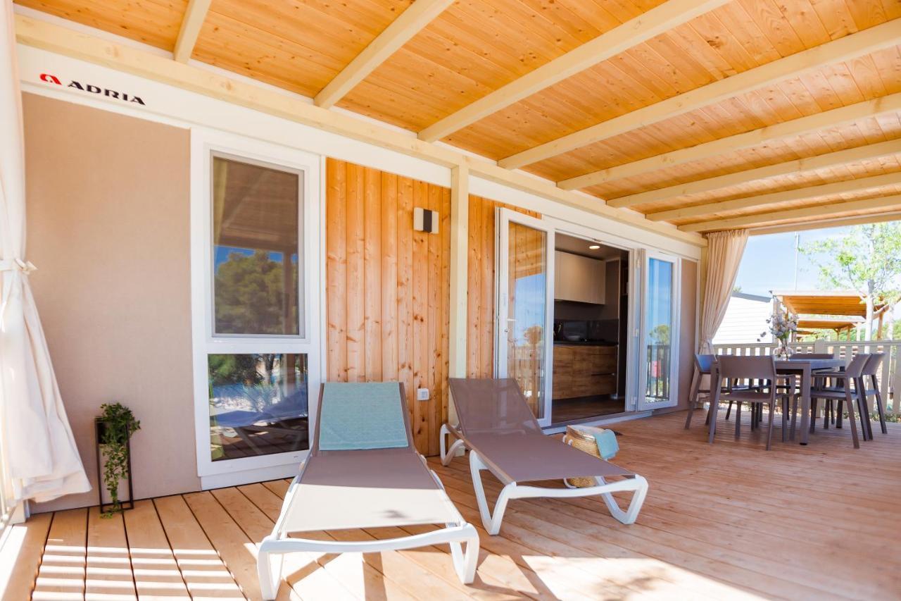 Premium Mobile Homes Istria - Camping Lanterna Porec - Luxury Mobilhome ภายนอก รูปภาพ