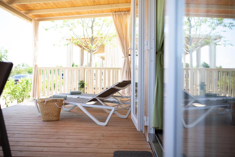Premium Mobile Homes Istria - Camping Lanterna Porec - Luxury Mobilhome ภายนอก รูปภาพ
